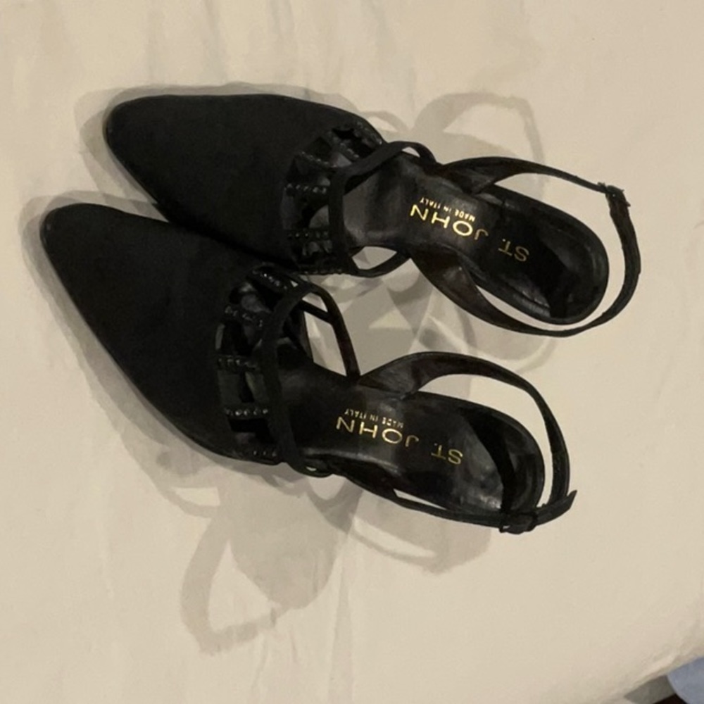 St. John Italian Shoes. Size 9 Black